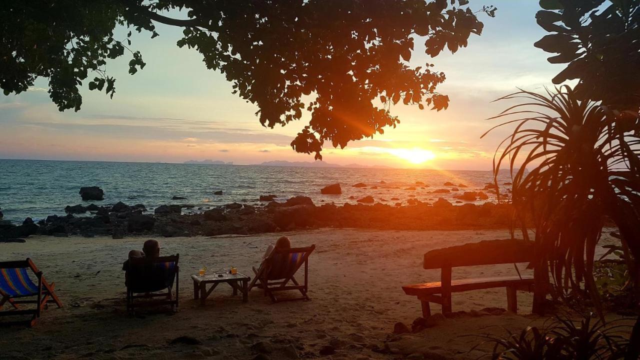 Koh Jum Coral Bay Resort Dış mekan fotoğraf